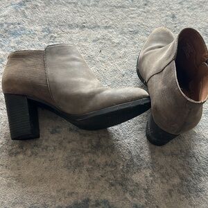 Sperry Women's Gray Heeled Boots